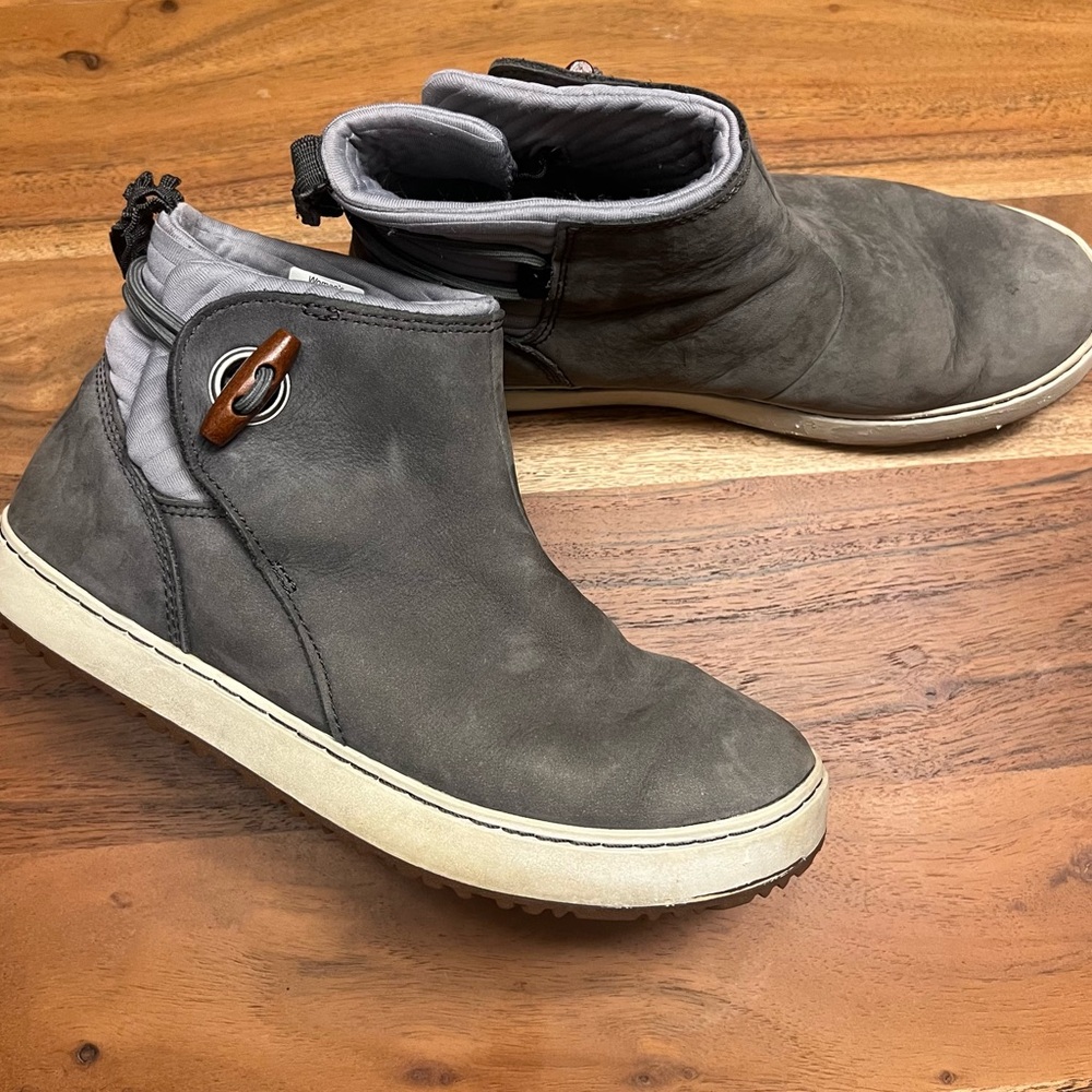 L.L. Bean Mountainside Toggle Boots